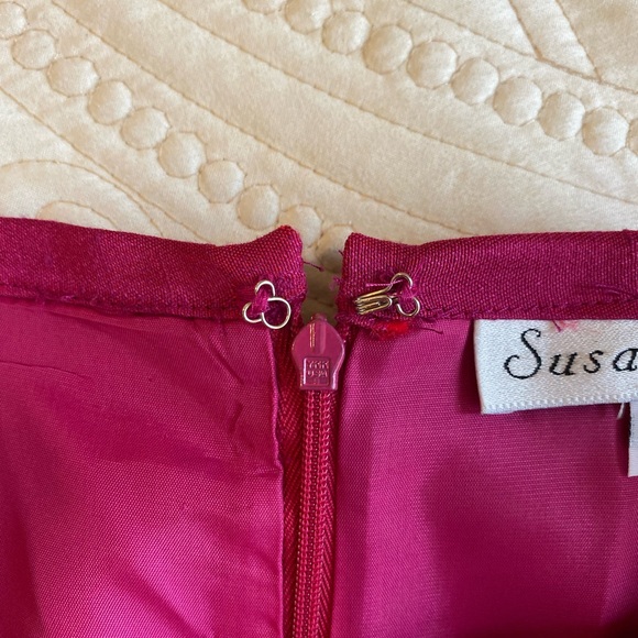 Susan Ives Pencil Skirt fully lined,  w/side slit - Picture 4 of 10